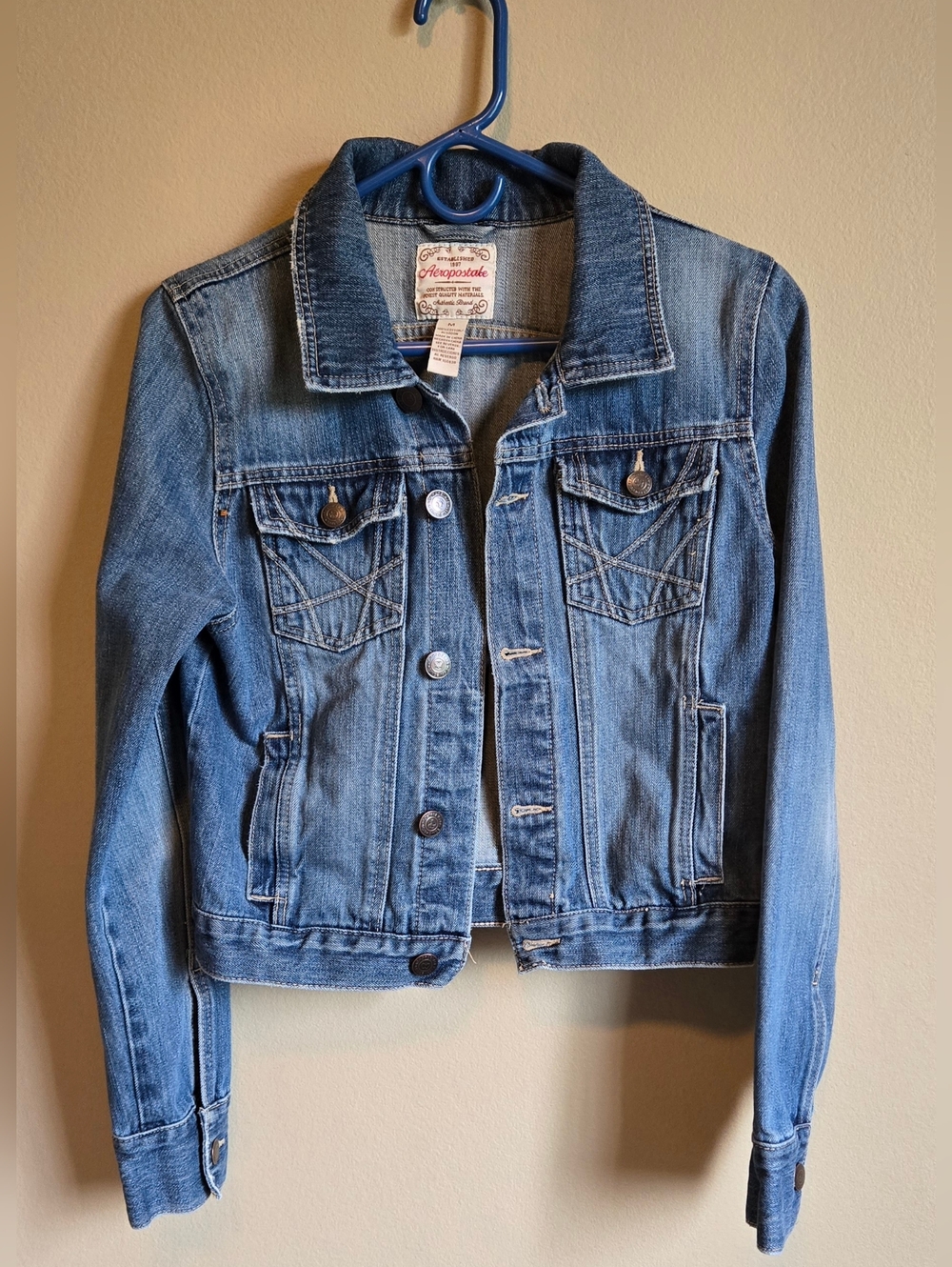 Aeropostale Cropped Denim Jacket Women’s Medium Blue Jean Fitted Trucker Style